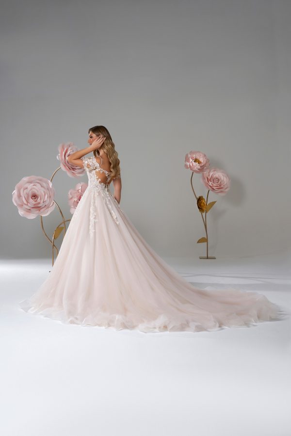 Robe de mariée VICTORIA by Angel Rose chez Elegance Nuptiale