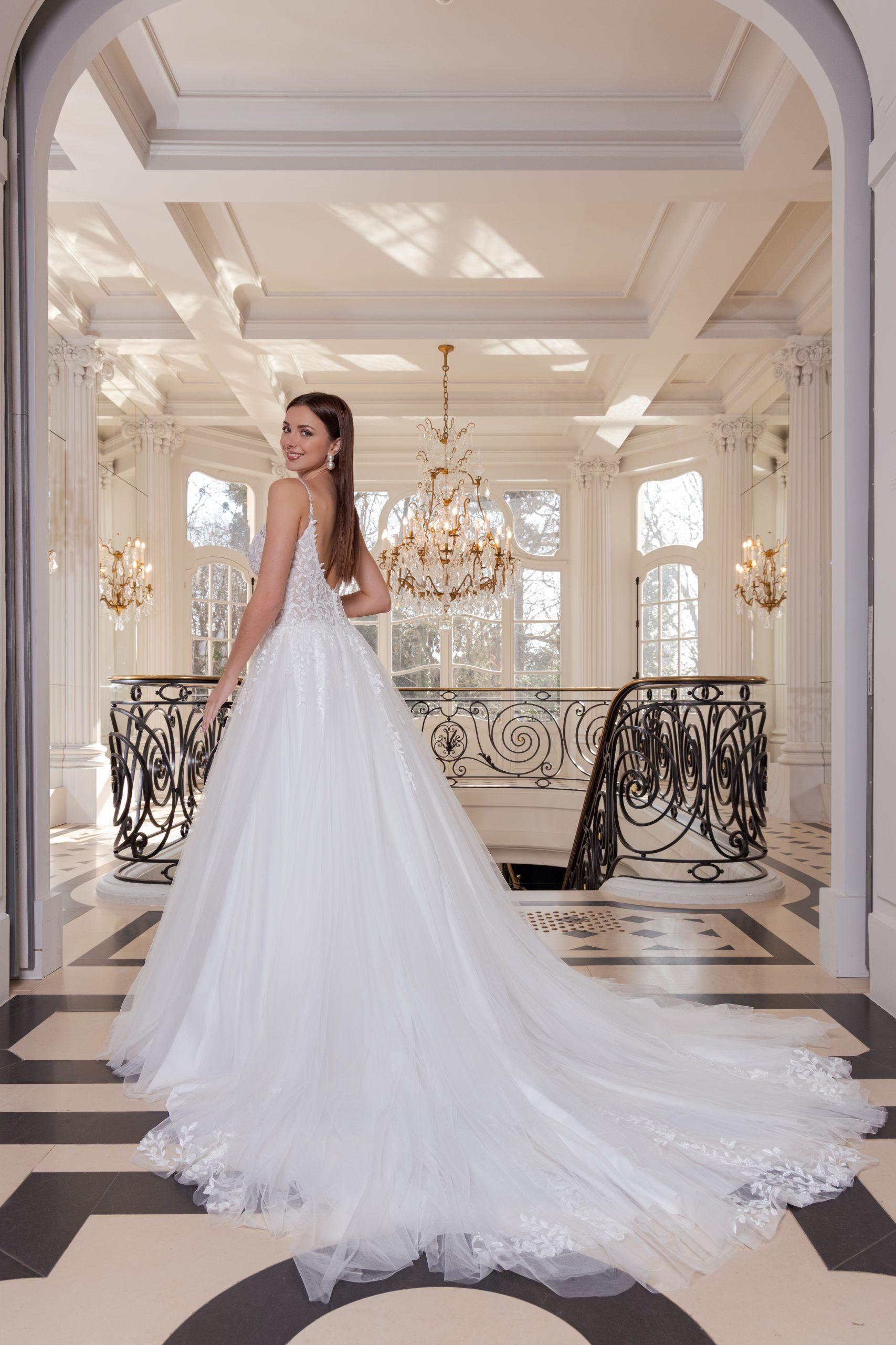 Robe de mariée NIREL Collection 2026 – Image 3