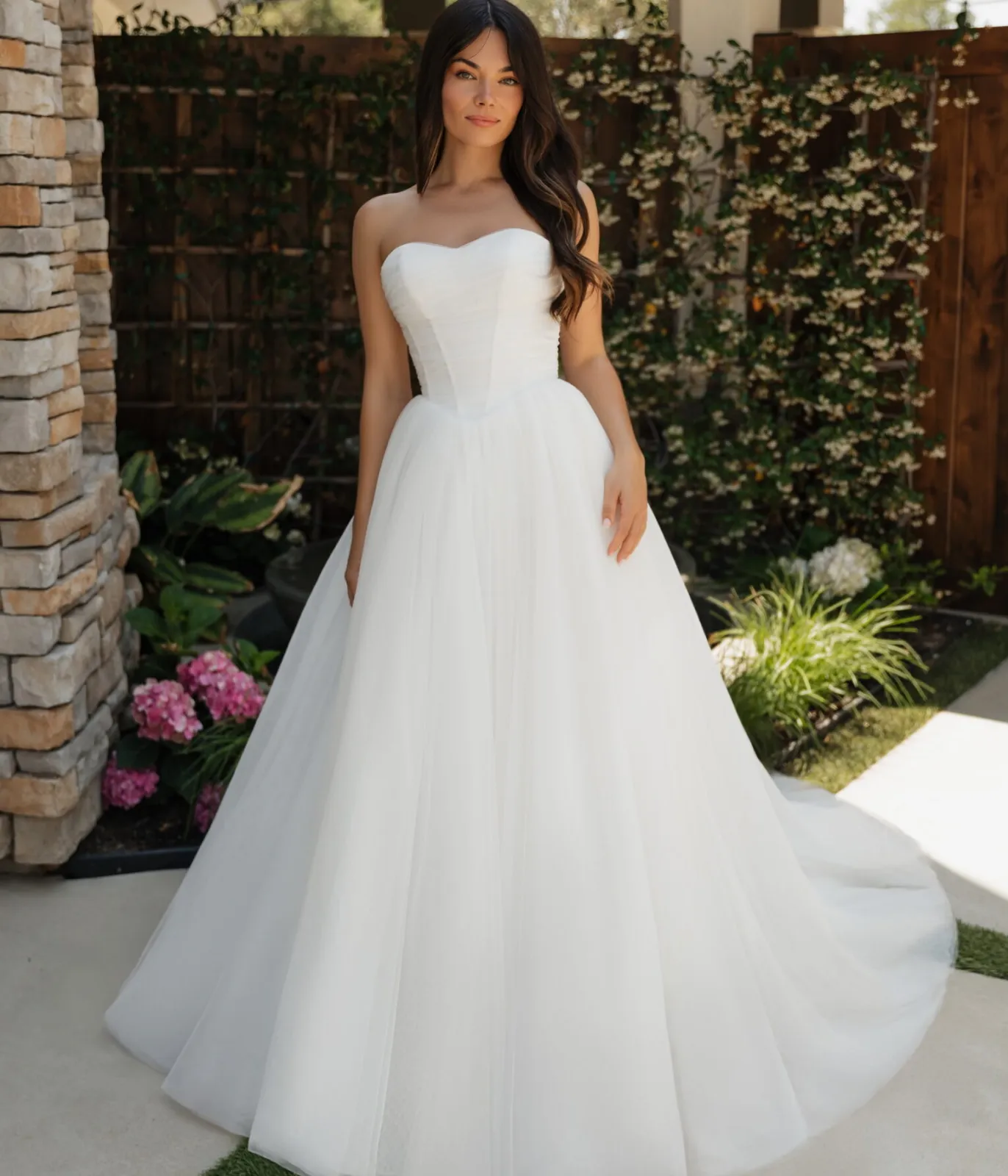 Robe CAINA de la collection Dreams Your Live 2026 - Image 01 (May 26, 2026)