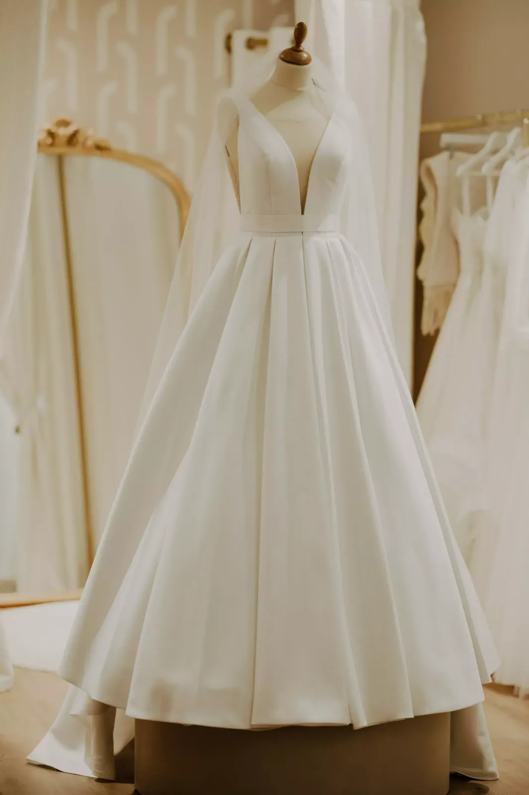 HONORINE MARIAGE - Image 02 (August 3, 2026)